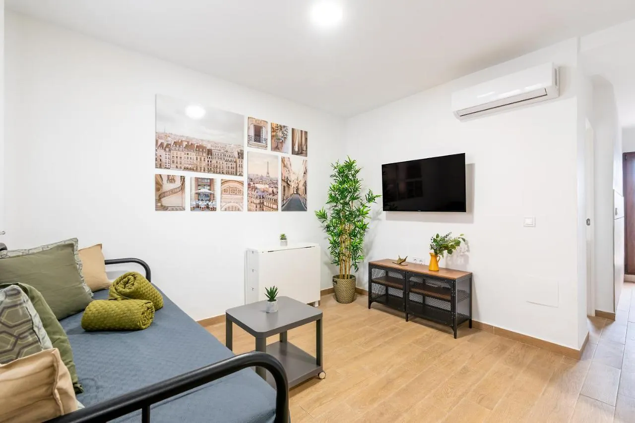 Wintowinrentals Bonito, Moderno Y Acogedor Μάλαγα